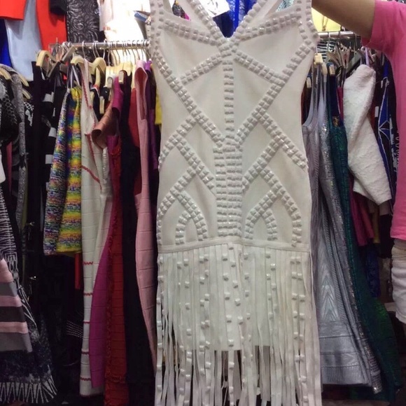 NWT  white Beaded bandage fringe dress - Picture 3 of 7